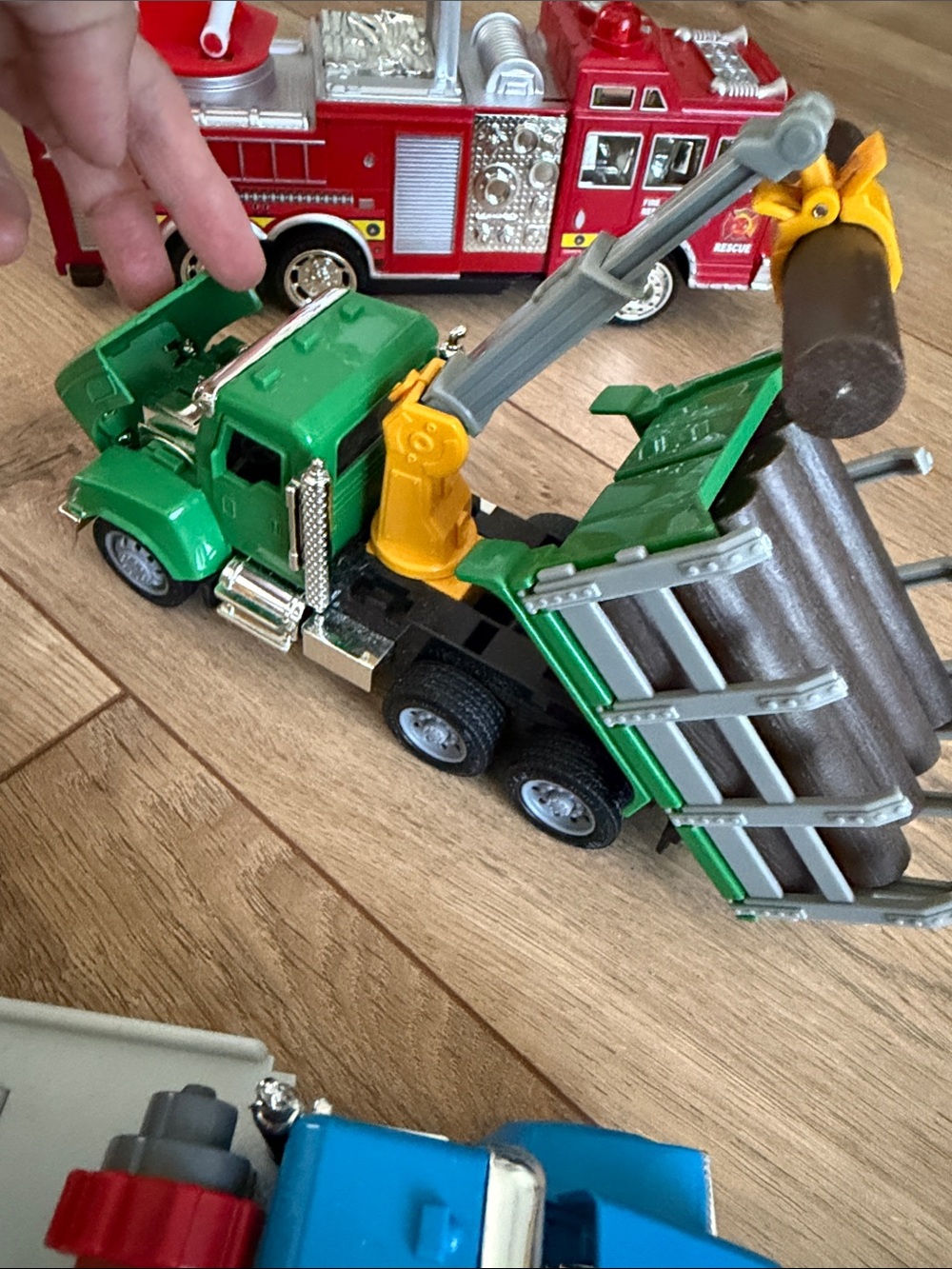 Lot of 6 different toy vehicles - Picture 11 of 16